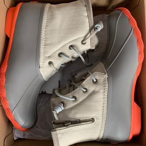 NWT Sperry Top-Sider Saltwater Duck Boots Size 9.5